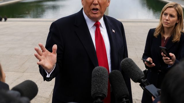 Trump Challenges Media Over Reflecting Pool Coverage Amid Controversy | ole388 rtp, dj devil inside 